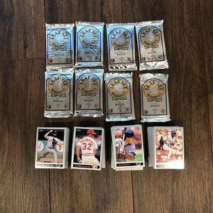 8 Packs Of 1992 Leaf Set Baseball Series 1 Cards 15 Ea. Pack & 375 Loose Cards